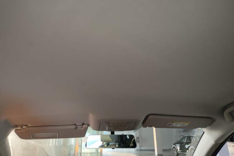 Used Dongfeng Aeolus AX4 2017 1.6L DCT Trendy Style
