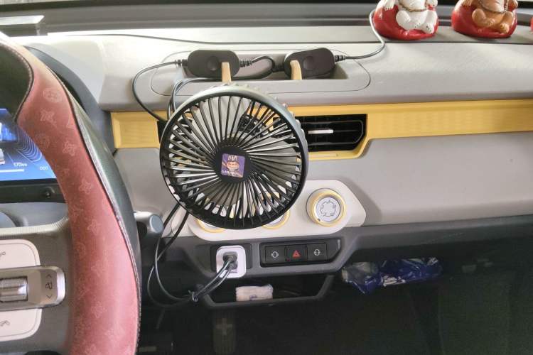 Used Chery QQ Ice Cream 2022 170km Sundae Phosphate Lithium-Ion
