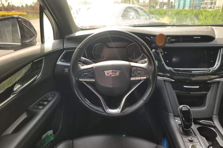 Used Cadillac XT6 2021 28T Six-Seater Luxury Version
