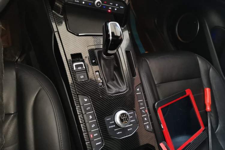 Used Wey VV7 2017 2.0T Flagship Model
