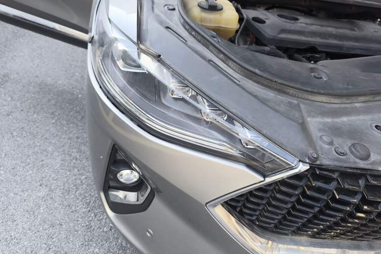 Used Haval F7 2019 2.0T Two-Wheel Drive i-Van China V standard