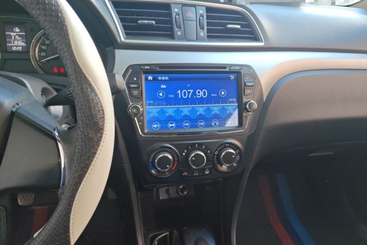 Used Suzuki Alivio 2015 1.6L Manual Comfort Model Audio And AC Panel