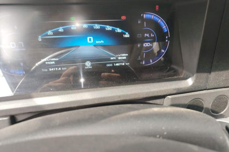 Used Dongfeng Yufeng  Odometer Close Up