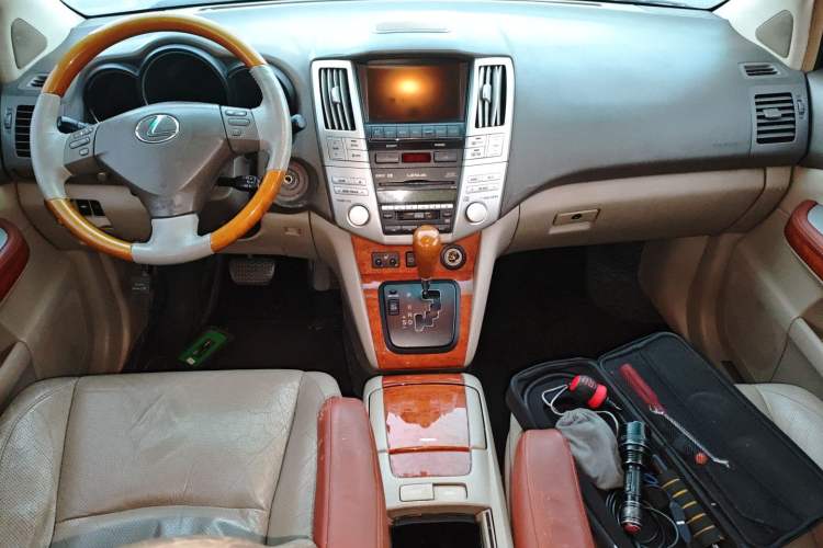 Used Lexus RX Classic 2006 350
