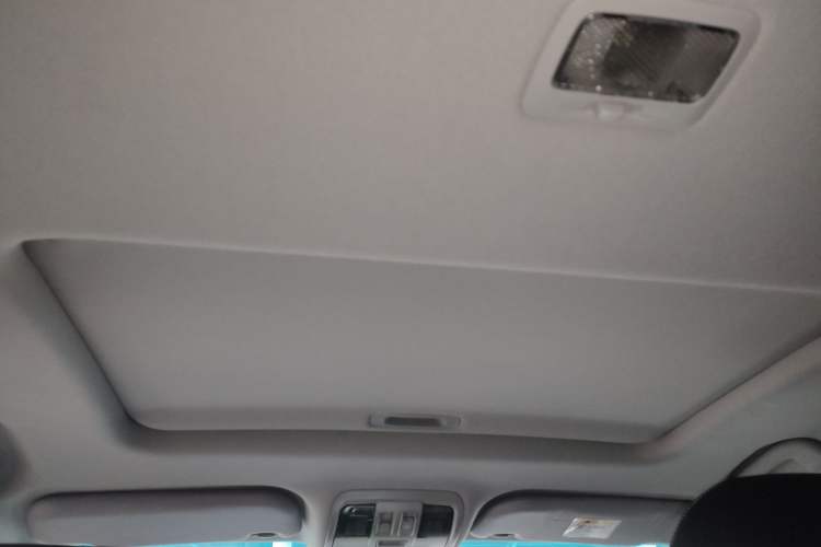 Used Luxgen U6 SUV 2014 2.0T ZhiZun Model