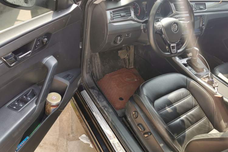 Used Volkswagen Passat 2017 280TSI DSG Luxury Edition
