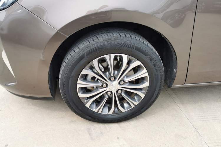 Used Buick GL8 2022 Land Cruiser Executive Class 652T Comfort Model
