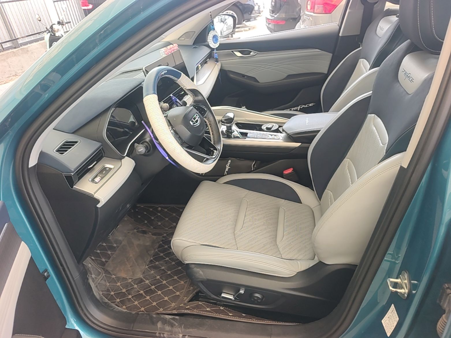 Interior delantero