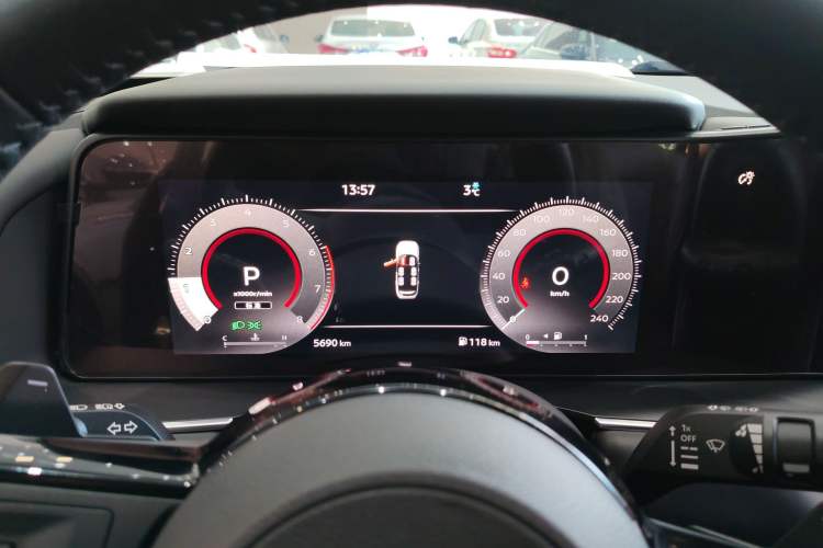 Used Nissan Pathfinder 2024 380 VC-TURBO Two-Wheel Drive Smart Edition 6 Seats