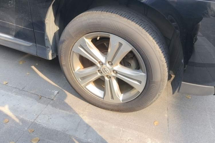 Used Toyota Highlander 2012 2.7L Two-Wheel Drive 7-Seater Luxury Edition
