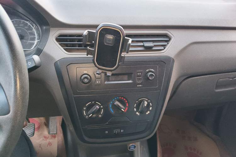 Used Wuling Zhiguang V 2017 1.2L Base Version LMH