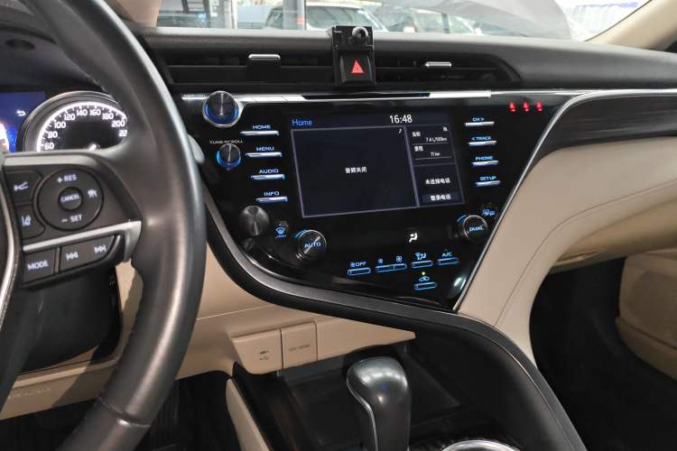 Used Toyota Camry 2018 2.5G Luxury Edition Audio And AC Panel