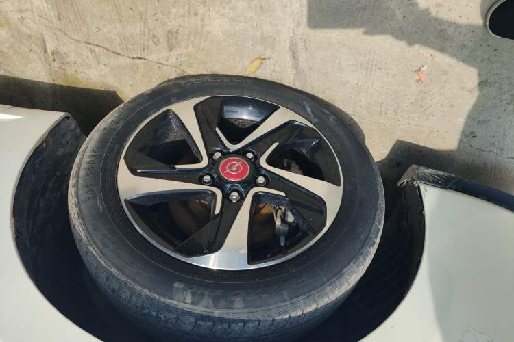 Used Haima Fumei 2017 1.6L Manual Finance Edition Left Front Wheel Hub