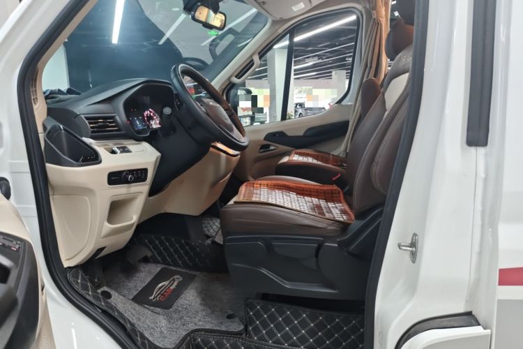 Used SAIC MAXUS MAXUS V100 RV 2023 2.0T Traveler V100 Mountain Retreat Edition with Longitudinal Bed
