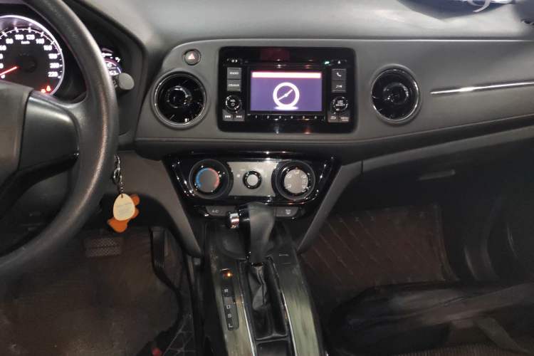 Used Honda XR-V 2017 1.5L LXi CVT Classic Edition Audio And AC Panel