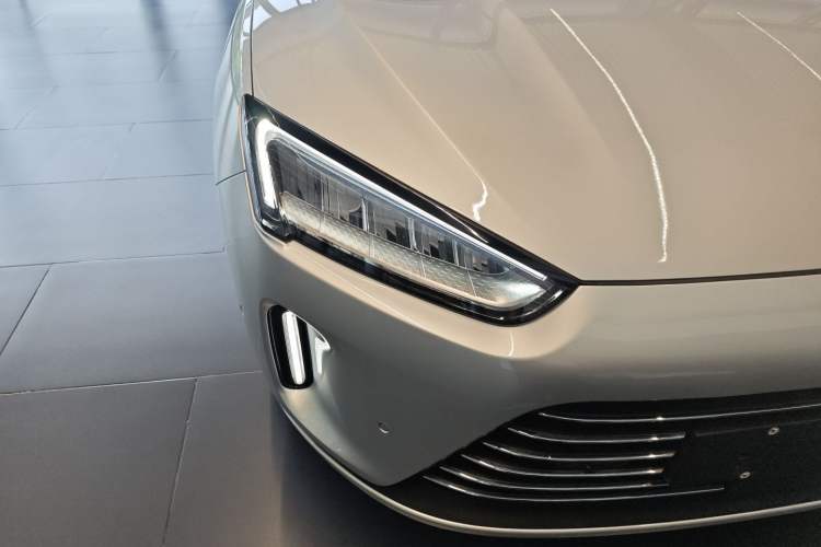 Used Hima AITO M5 2022 Range-Extended Rear-Drive Standard Version
