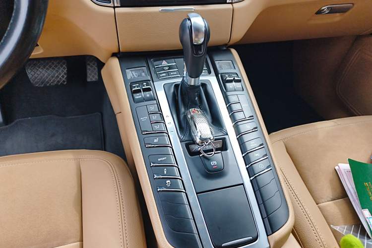 Used Porsche Macan 2017 Macan 2.0T
