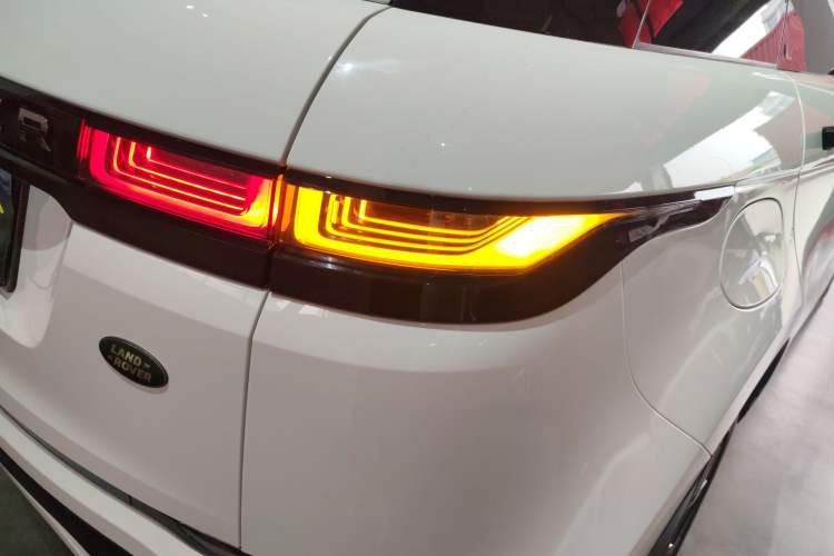 Used Land Rover Range Evoque 2021 Range Rover Evoque 200 PS R-Dynamic Standard Elite Edition Exterior 3