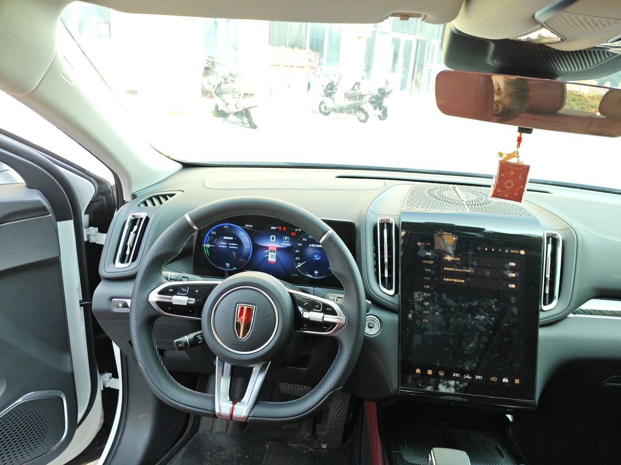 Hongqi HS3 PHEV 2025 Model 125km Jingwei PLUS 2 Millionth Anniversary Edition — снимка 12