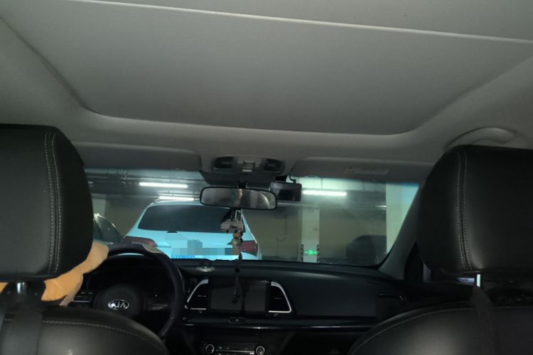 Used Kia K4 2014 1.8L Automatic GLS Headliner