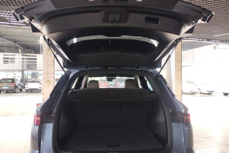 Used BYD Song Pro New Energy 2024 HONOR Edition DM-i 71KM Beyond Model Trunk