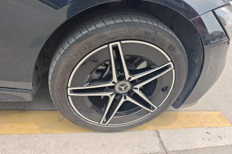 Used Mercedes-Benz C-Class 2023 Restyled C 260 L Night Edition Sports Version
