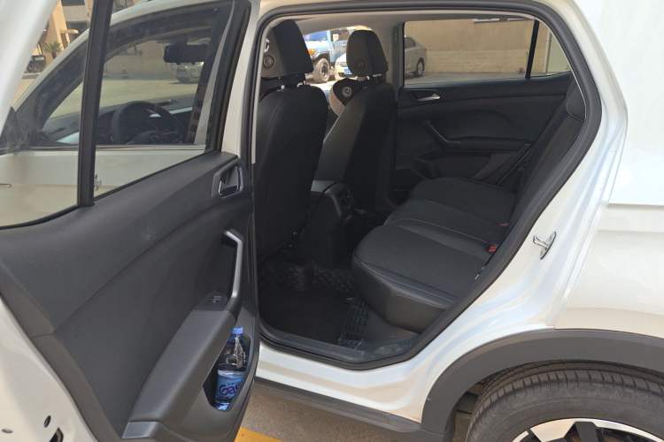 Used Volkswagen Tacqua 2021 1.5L Automatic Yue Zhi Lian Edition Left Rear Seat