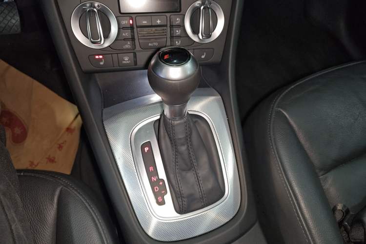 Used Audi Q3 2015 35 TFSI Comfort Model
