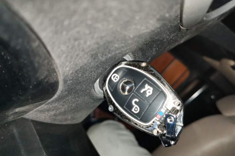 Used Mercedes-Benz Vito 2021 2.0T Elite Version 7 Seats