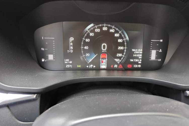 Used Volvo XC60 2019 T5 4x4 Smart Edition China VI Standard Odometer Close Up