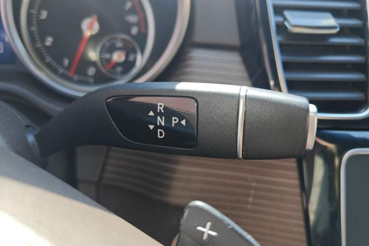 Used Mercedes-Benz GLE 2018 GLE 320 4MATIC Dynamic Edition Collector's Edition
