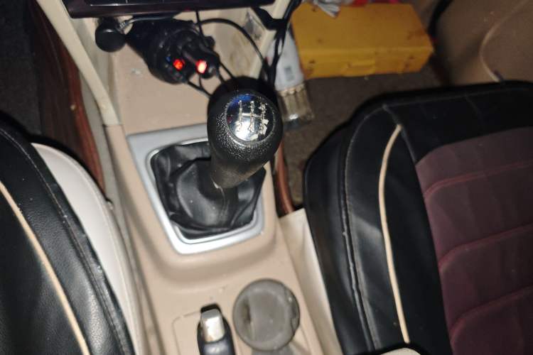 Used CHANGAN KAICHENG Ounuo S 2014 1.5L Luxury Model
