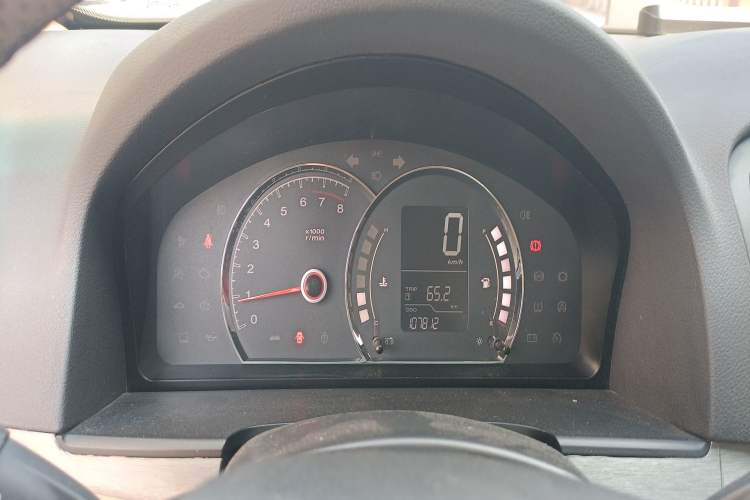 Used Roewe 350 2011 350S 1.5L Manual Xunchi Edition