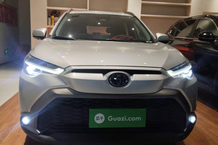 Used Toyota FRONTLANDER 2023 2.0L Smart Electric Hybrid Dual-Engine Deluxe Version
