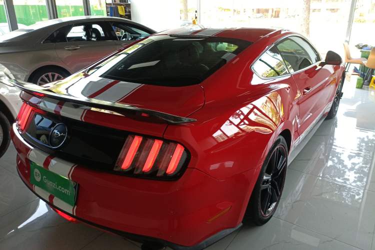 Used Ford Mustang 2015 2.3T Performance Edition
