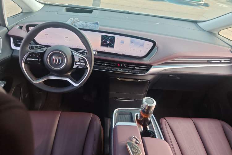 Used Buick Century 2025 2.0T Six-Seater YinShi Edition
