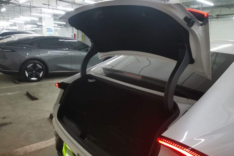 Used Wuling Xingguang 2024 Co-Creation Edition 510 Advanced Model
