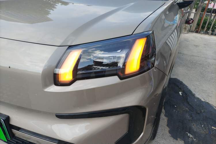 Used AION V 2024 Aion Tyrannosaurus 520 Smart Luxury Edition