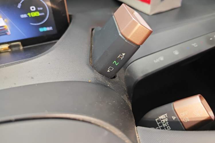 Used Baojun E200 2019 250KM Smart Drive Edition Gear Lever