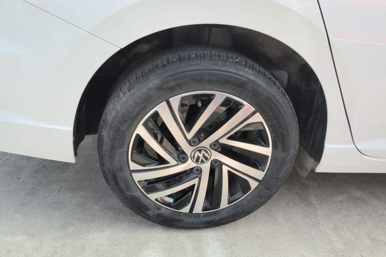 Used Volkswagen Lavida 2022 1.5L Automatic Comfort Edition
