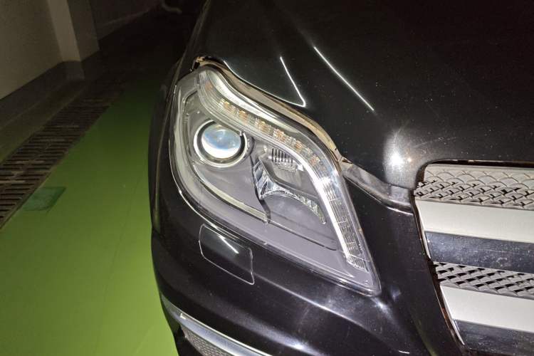 Used Mercedes-Benz GL-Class 2014 GL 350 CDI 4MATIC Right Front Headlight