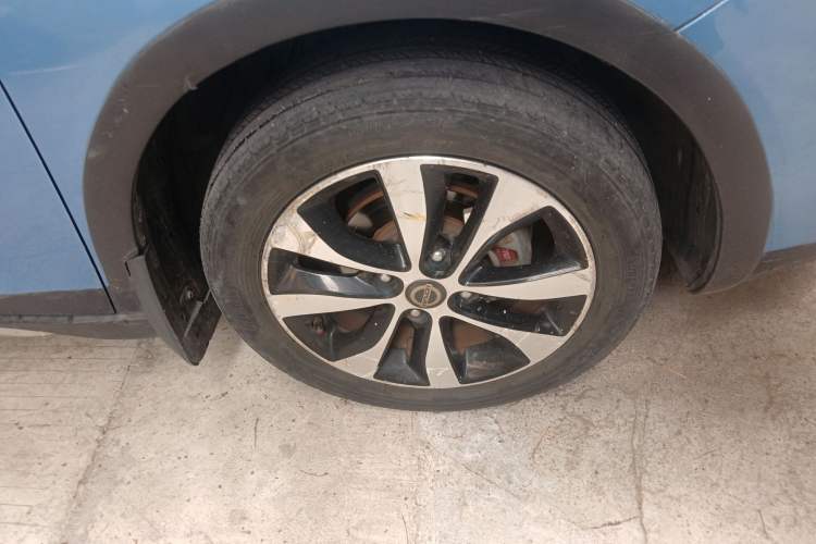 Used Venucia M50V 2017 1.6L XL CVT Luxury Edition
