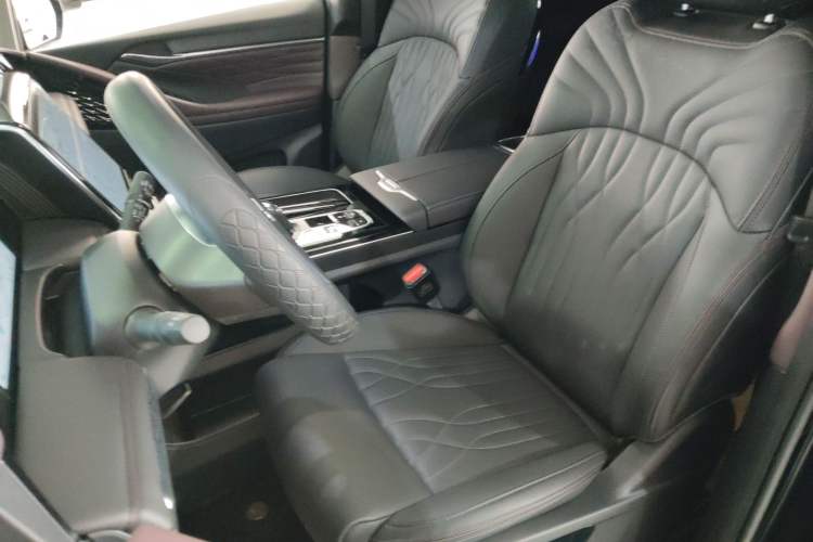 Used GAC Trumpchi M8 2024 Master Series 400T Prestige Edition