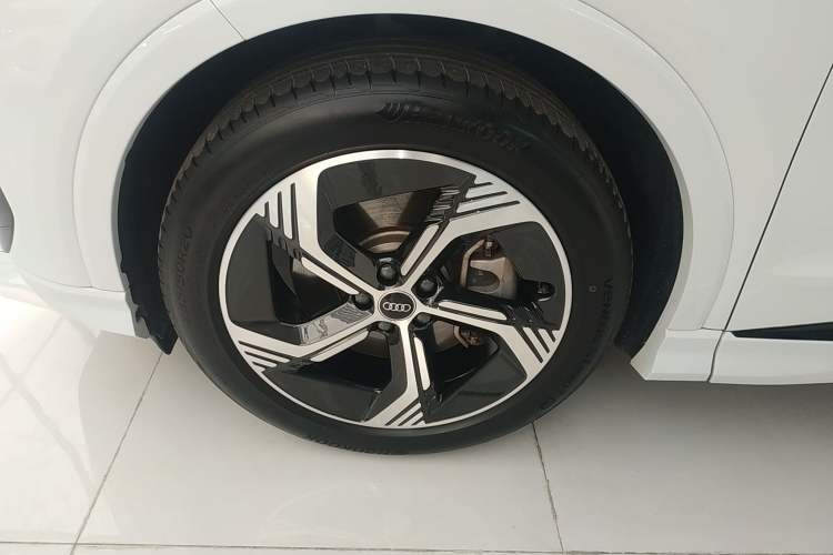 Used Audi Q4 e-tron 2024 50 e-tron quattro Creation Edition Midnight
