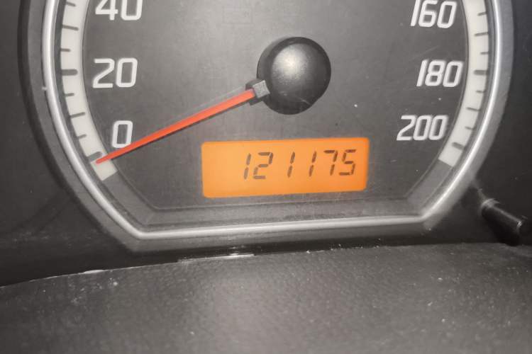 Used Suzuki Swift 2011 1.5L Manual Fashion Edition Odometer Close Up