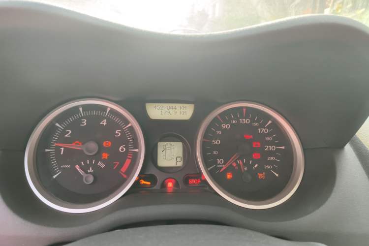 Used Renault Megane 2006 CC 2.0
