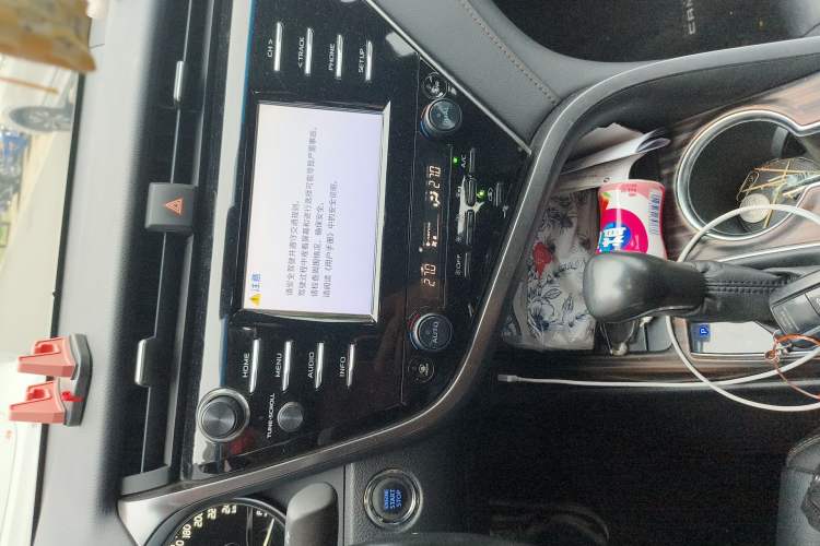 Used Toyota Camry 2018 2.0G Luxury Edition
