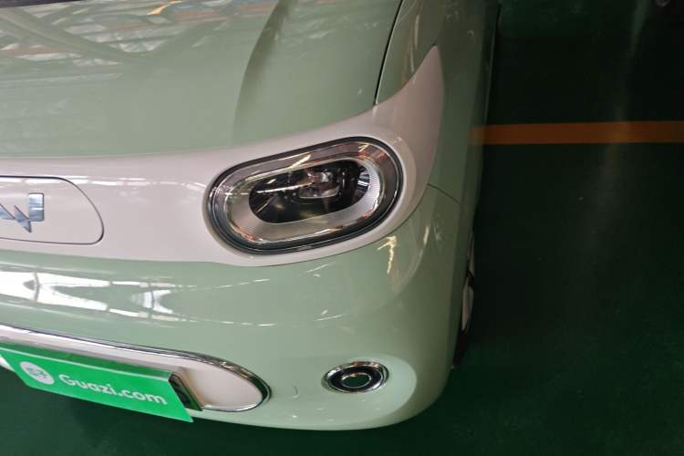 Used Wuling Hongguang MINIEV 2024 3rd Generation 215km Advanced Version Left Front Headlight