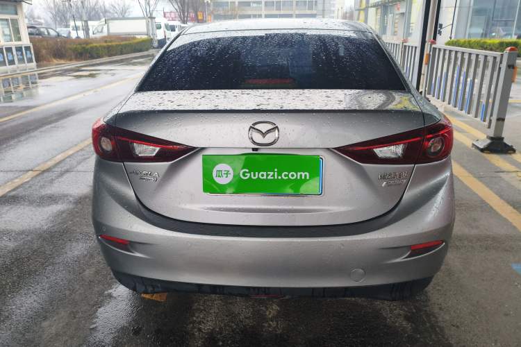 Used Mazda Mazda 3 Axela 2016 Sedan 1.5L Manual Luxury Model