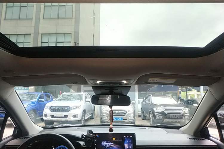 Used Toyota Corolla Cross 2023 2.0L Elite Edition Headliner